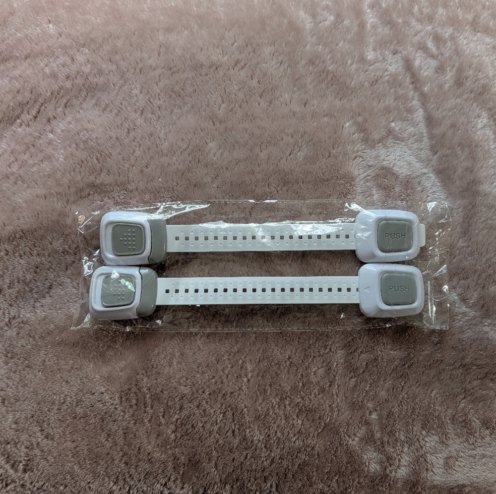 White and Gray Wearable Device